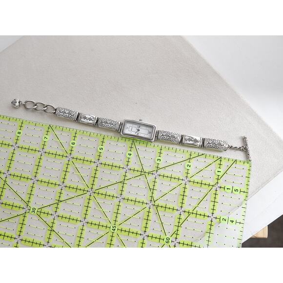 Brighton Aspen Watch Silver Plated Etched Toggle Clasp 7-8" Adjustable Works - Picture 6 of 6